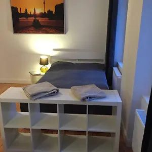 Apartment Modernes Am Viktoria Luise Platz